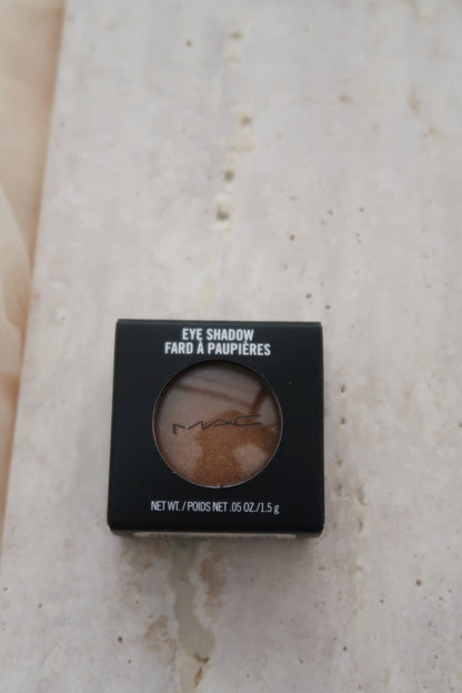MAC SINGLE EYESHADOW