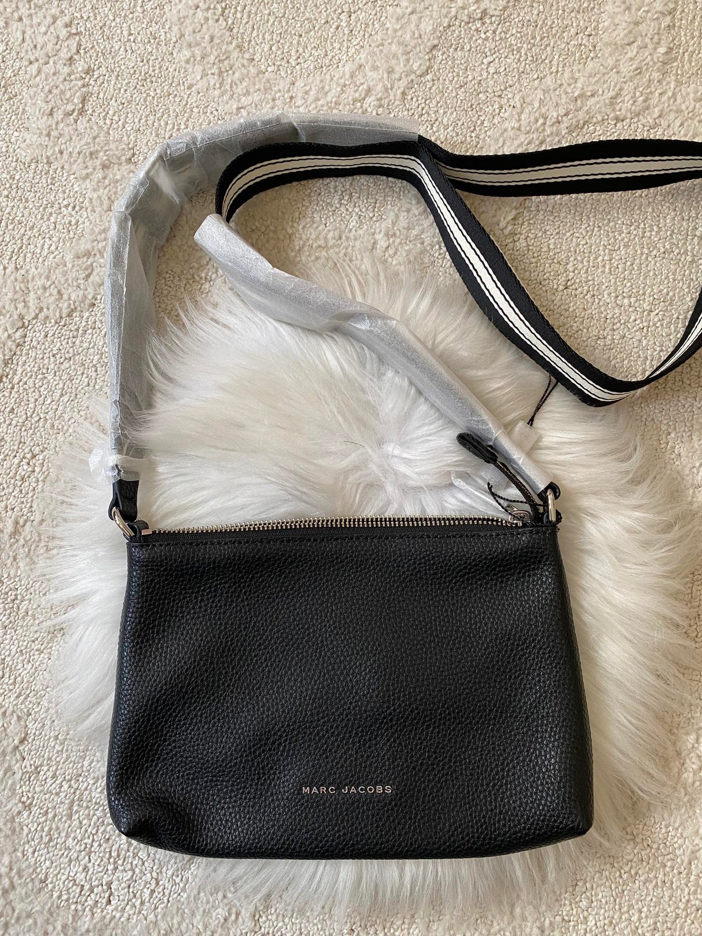 MJ CROSSBODY BAG