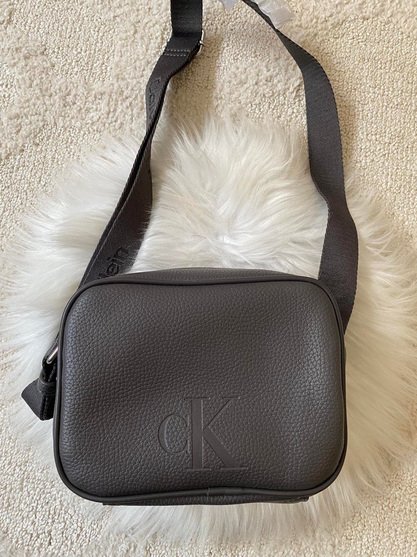 CK CROSSBODY