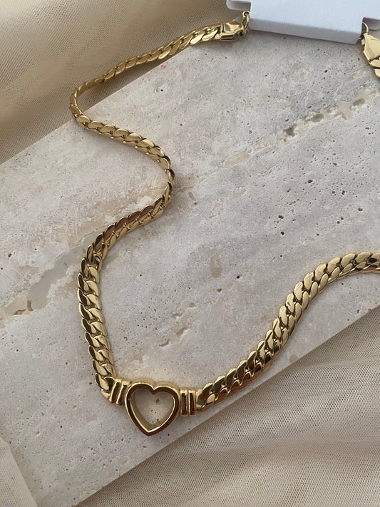 NIKKI THICK CHAIN HEART NECKLACE
