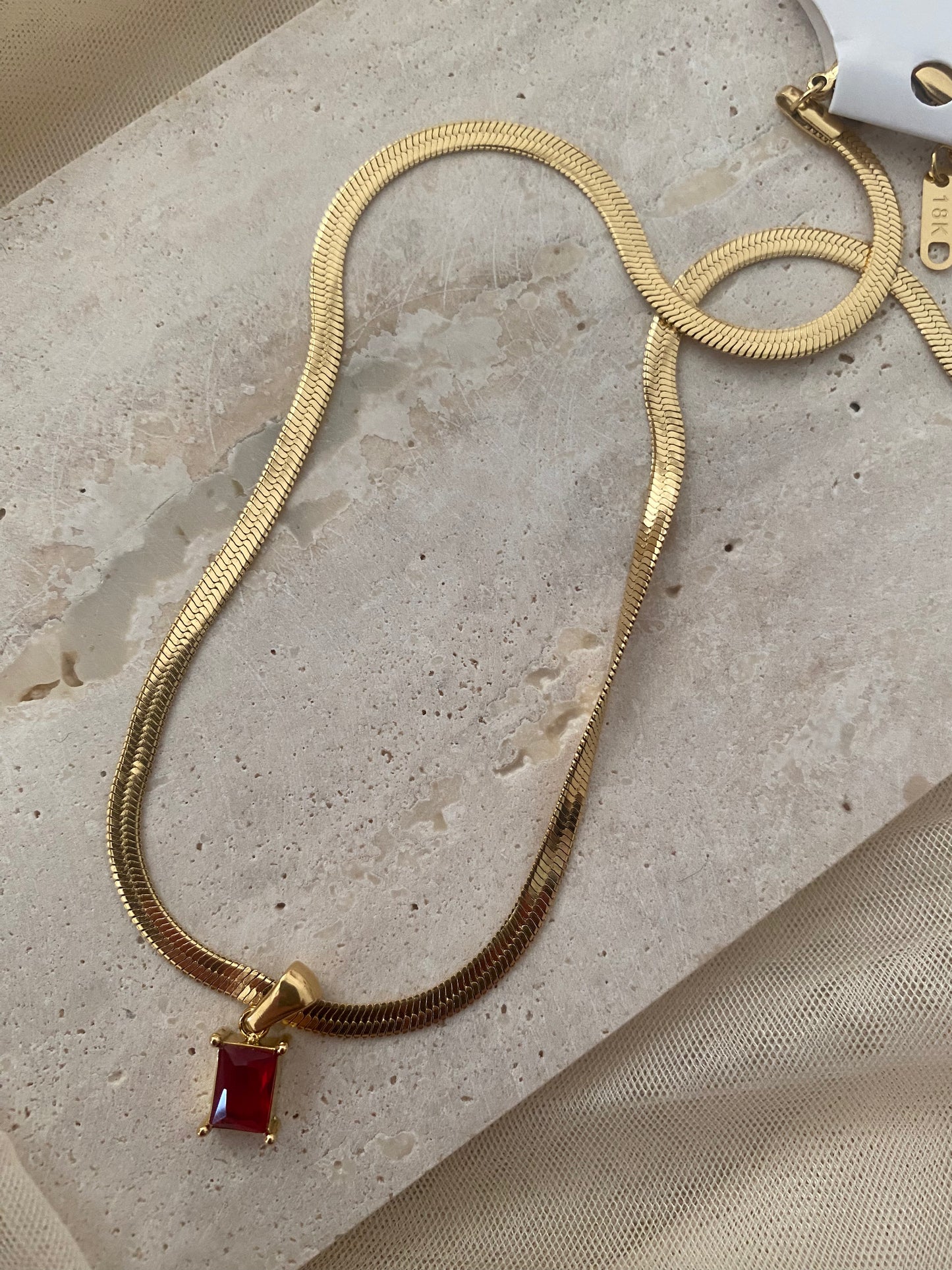 CLEO MEDIUM GEM NECKLACE