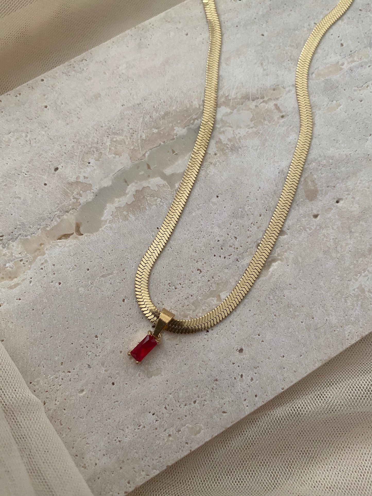 CLEO MINI GEM NECKLACE