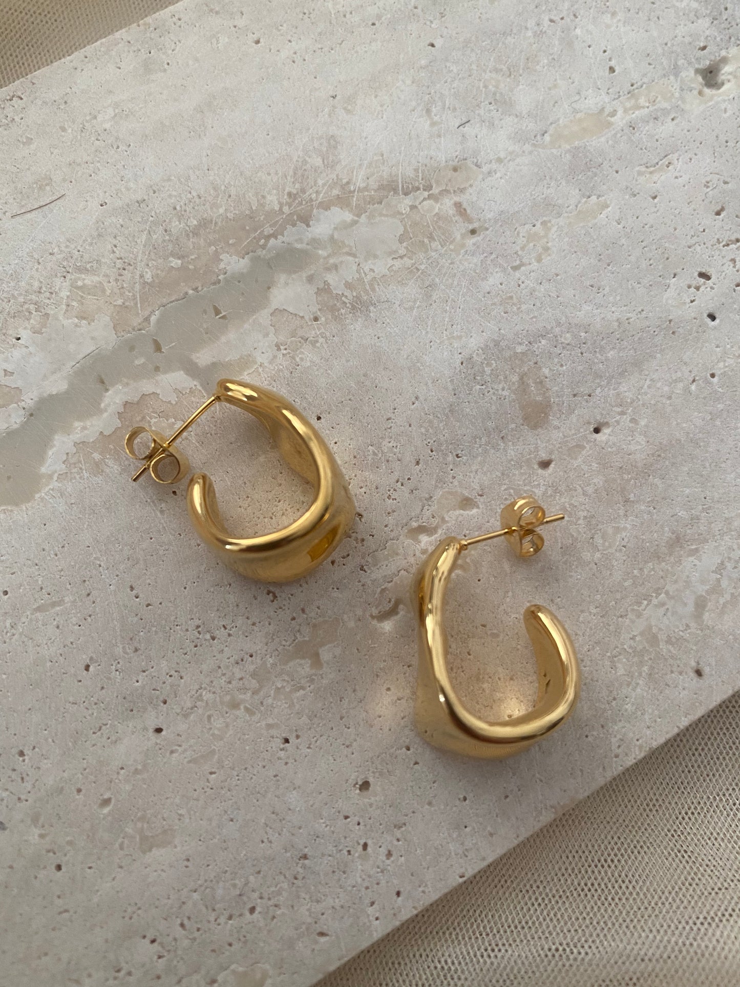 DENTED CHUNKY EARRINGS