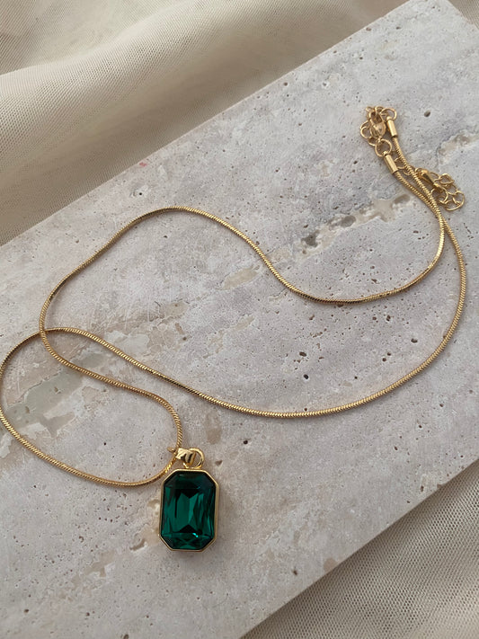 SAHAR GEMSTONE NECKLACE