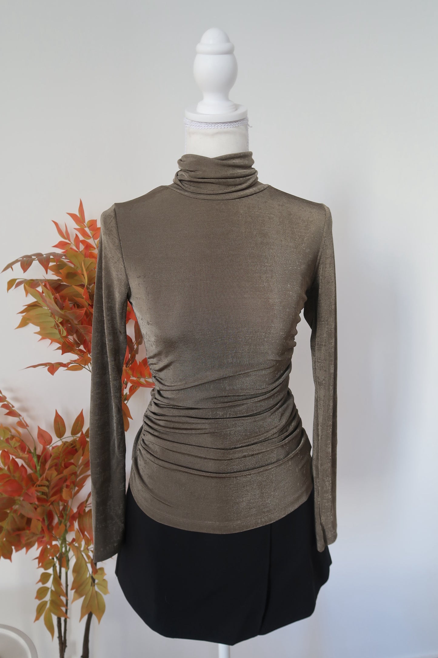 ELLA MOCK NECK LONG SLEEVE TOP