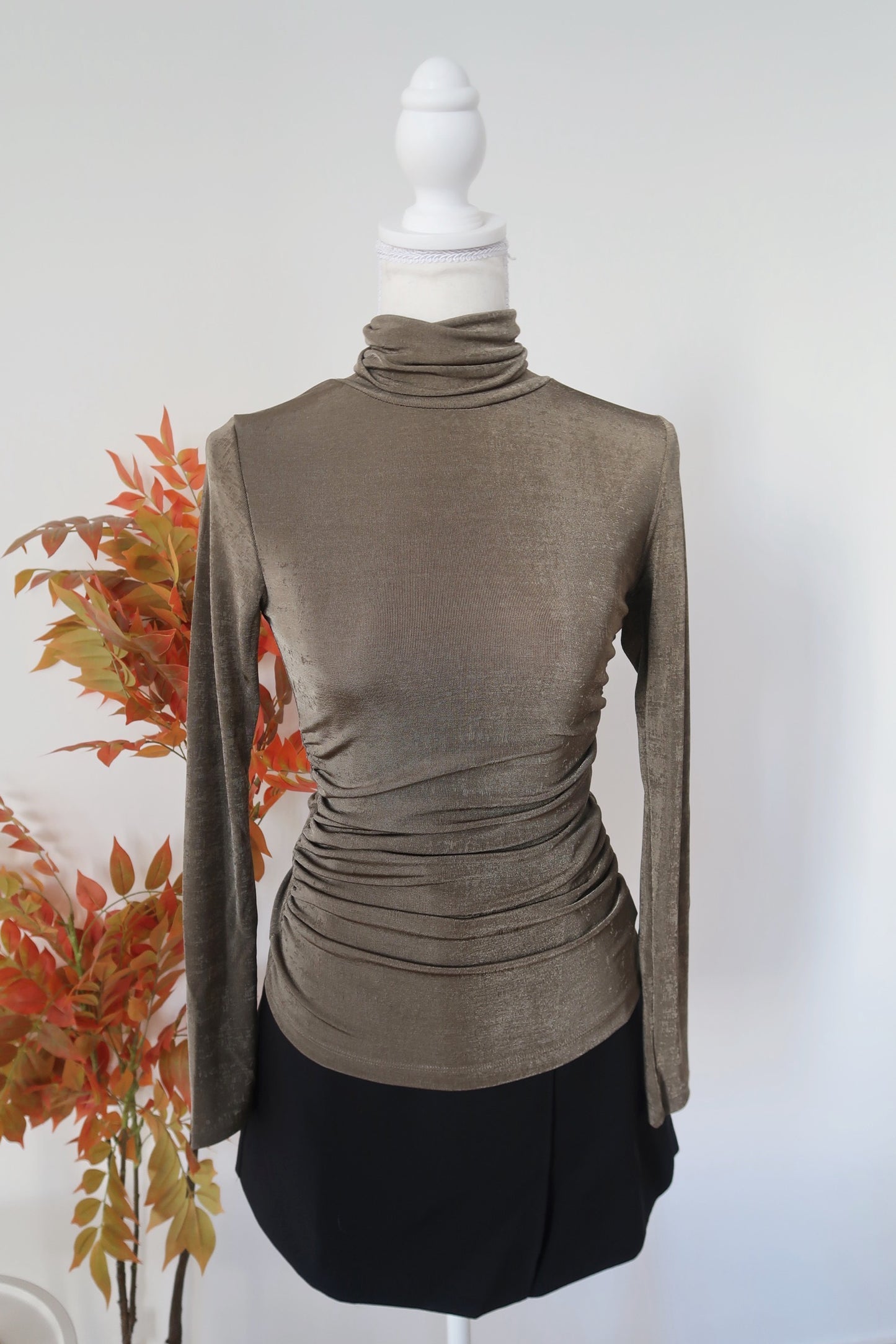 ELLA MOCK NECK LONG SLEEVE TOP