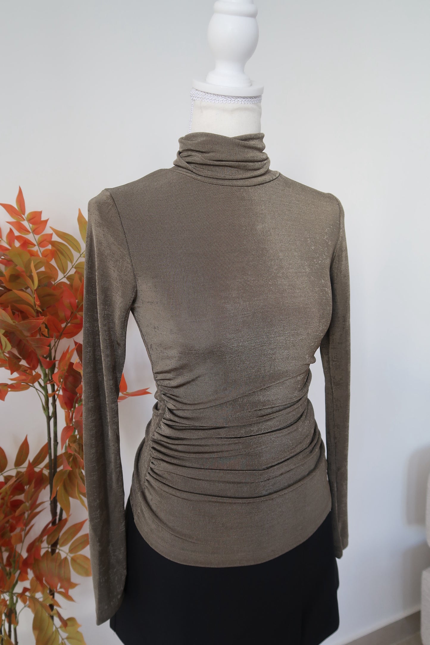 ELLA MOCK NECK LONG SLEEVE TOP