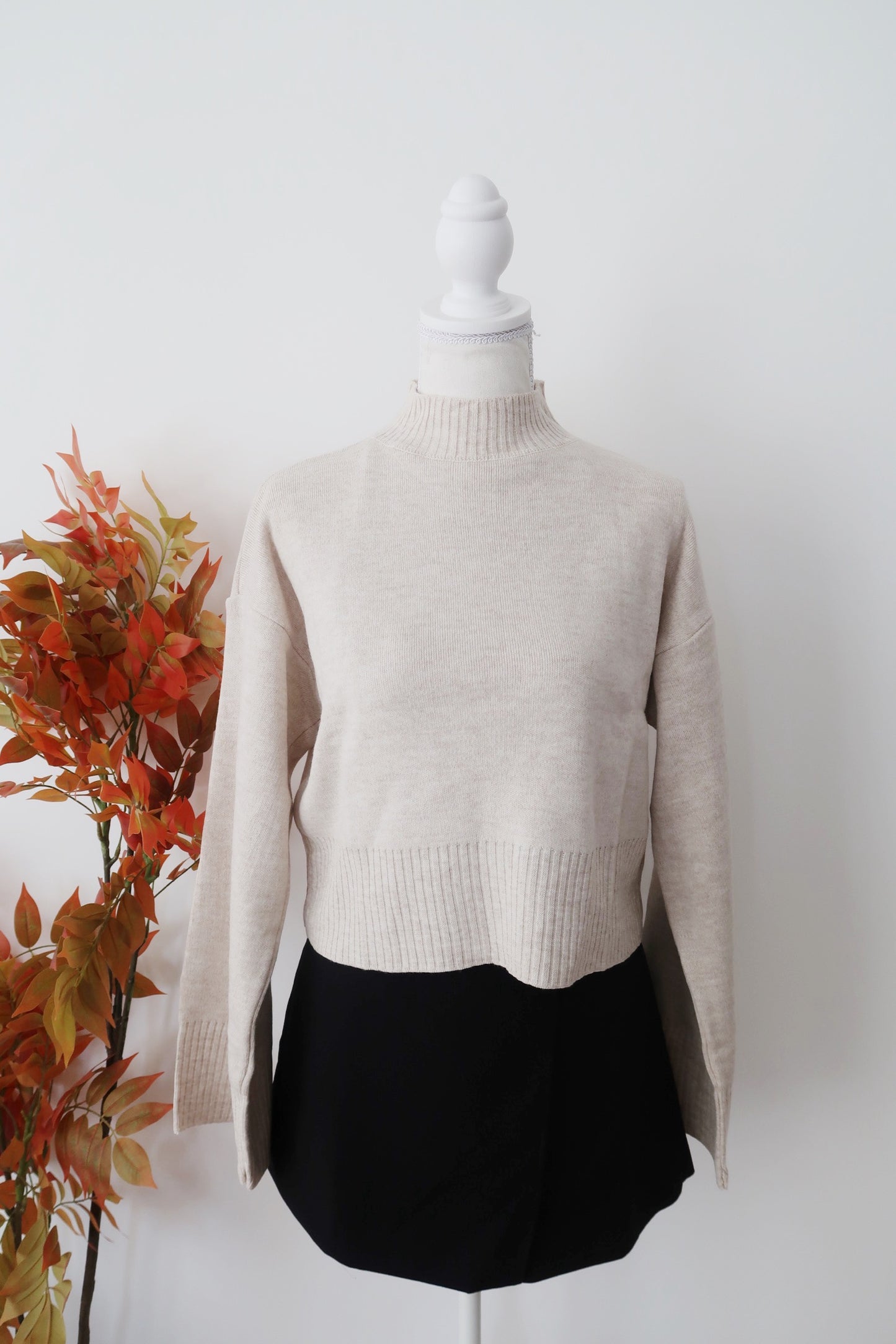 CAMILE MOCK KNECK SWEATER