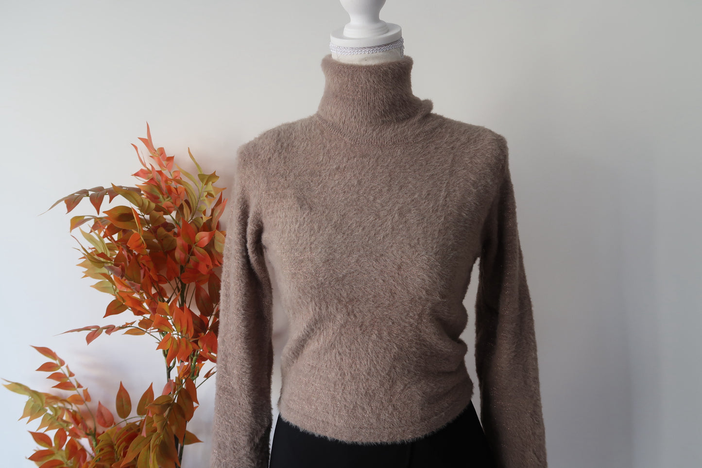 NAILA FUZZY KNIT SWEATER