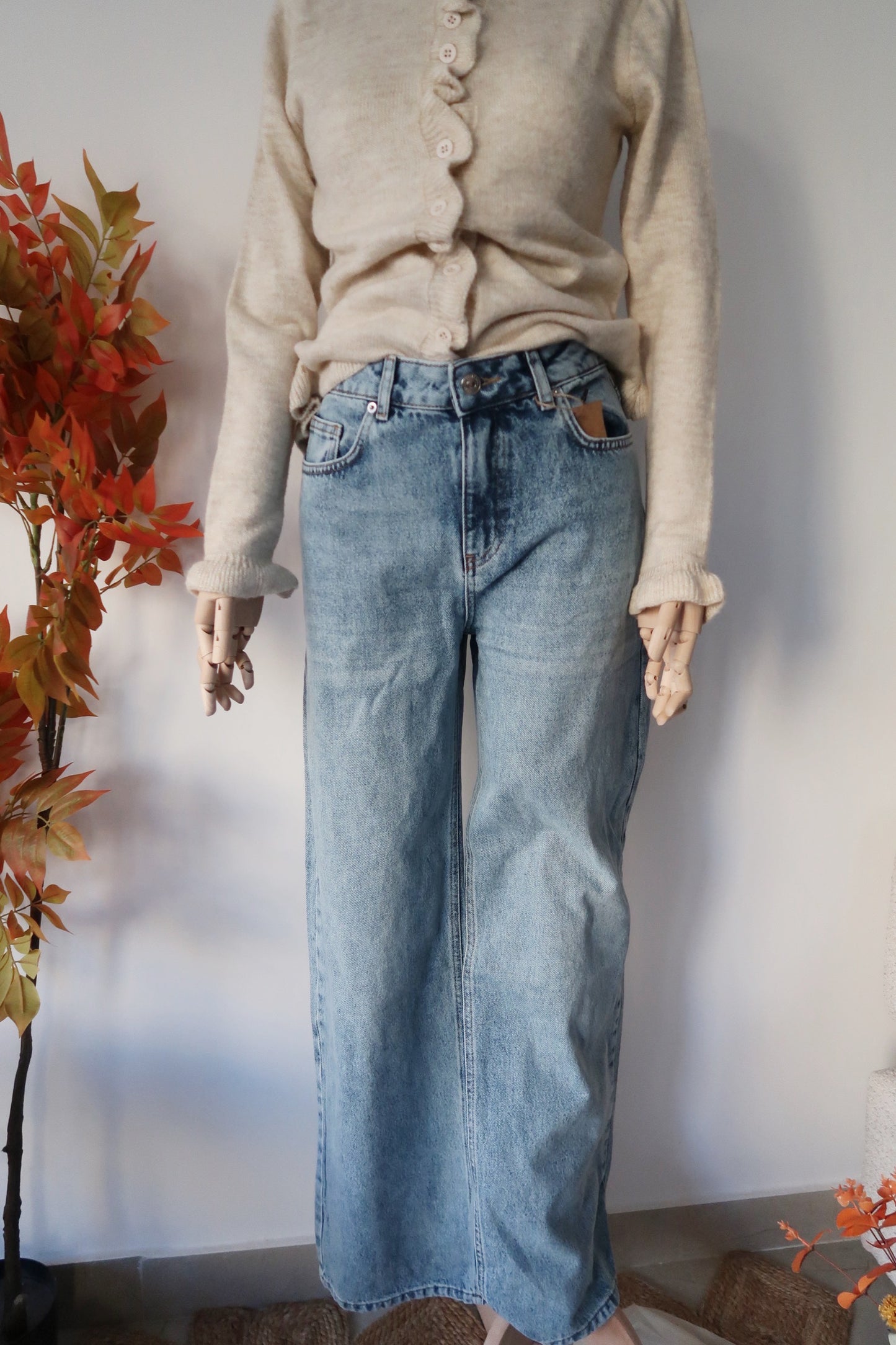 LUNA STRAIGHT LEG JEANS
