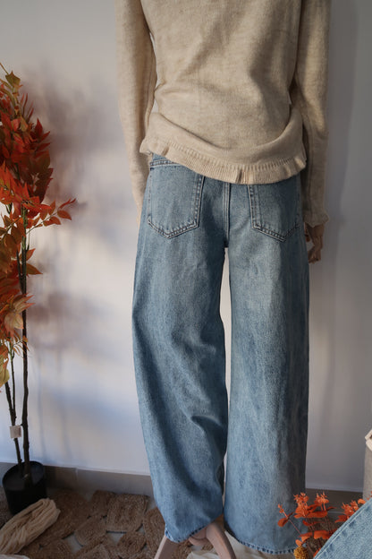 LUNA STRAIGHT LEG JEANS