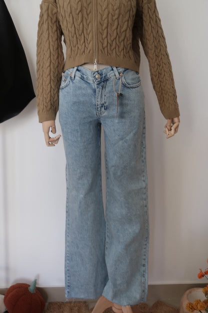 RAZAN ASYMMETRICAL JEANS