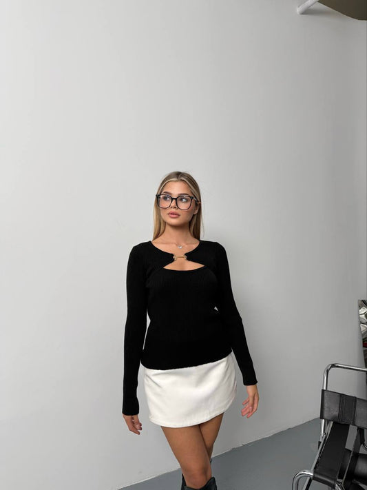JUNIPER CUT OUT KNIT TOP